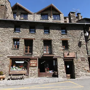 apartaments-casa-vella-popaire.andorra-la-vella-hotels.net/